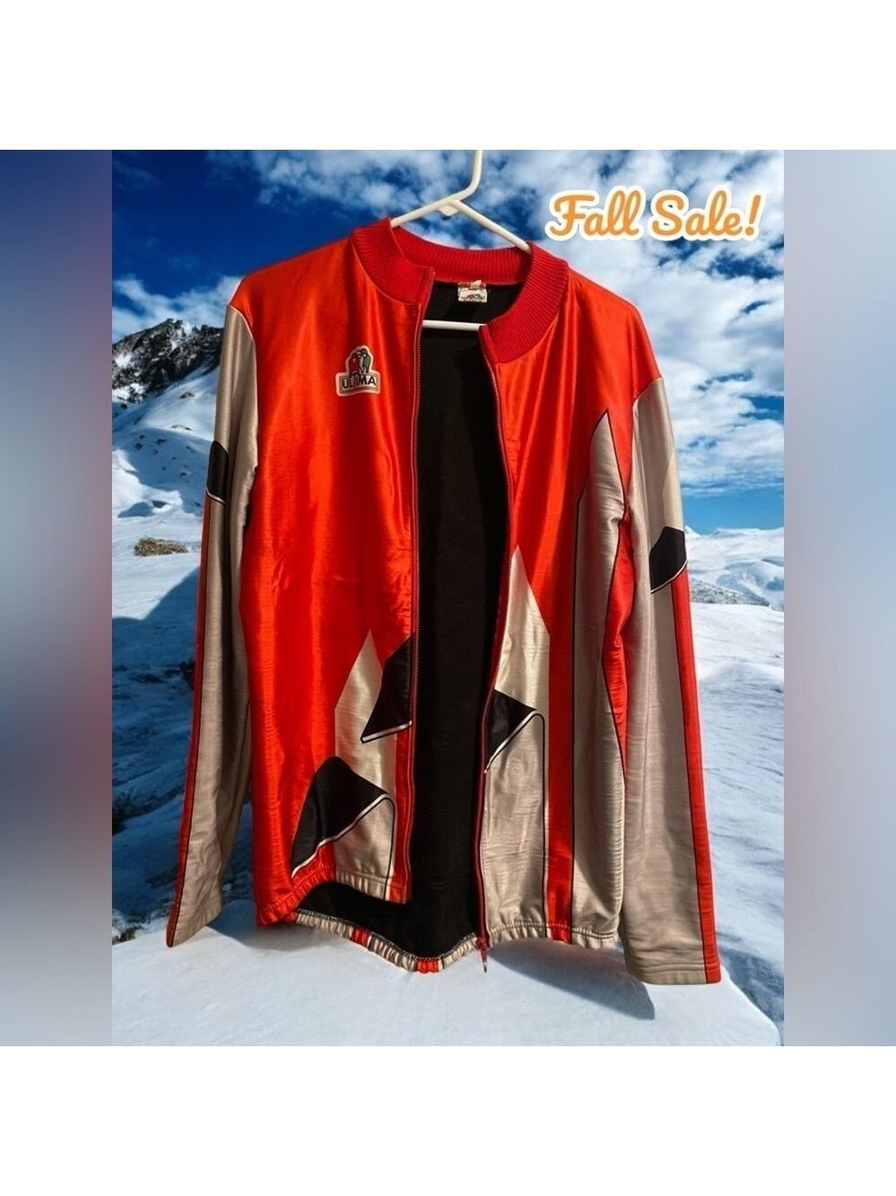 Vintage Womens Red Ultima Italian Ski Jacket. Picture of Skis on front & back.
